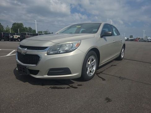 Used 2015 Chevrolet Malibu LS FWD image 2
