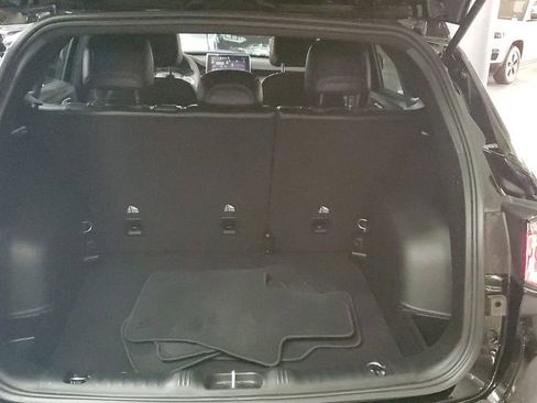 Used 2024 Jeep Compass Latitude w/ Altitude Special Edition image 10