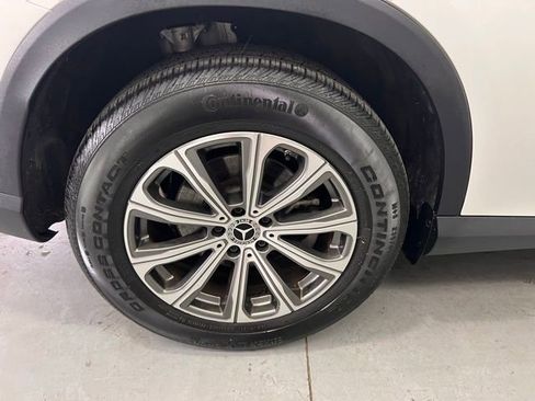Used 2023 Mercedes-Benz GLC 300 GLC 300 image 25