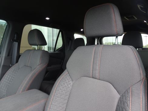 Used 2026 Honda Pilot Sport image 11