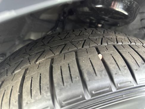 Used 2025 Toyota Corolla SE image 12