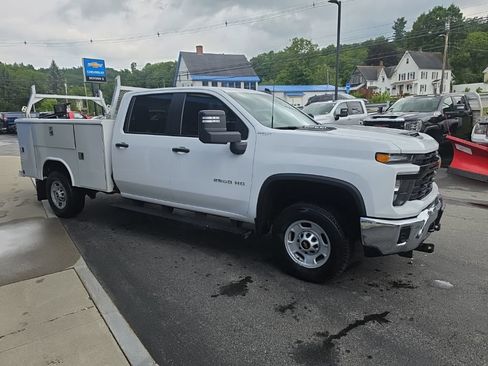 Used 2025 Chevrolet Silverado 2500 W/T w/ WT Convenience Package AWD/4WD image 8