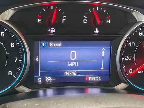 Used 2019 Chevrolet Equinox LT image 8