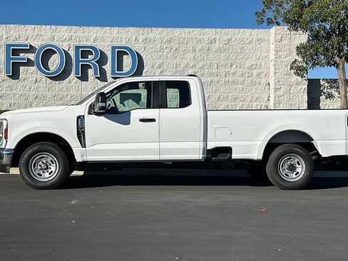 New 2026 Ford F250 XL w/ XL Chrome Package image 7