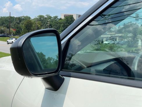 Certified 2023 Nissan Rogue S AWD/4WD image 22