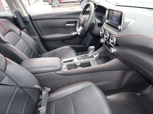 Certified 2025 Nissan Sentra SR w/ SR Premium Package FWD image 23