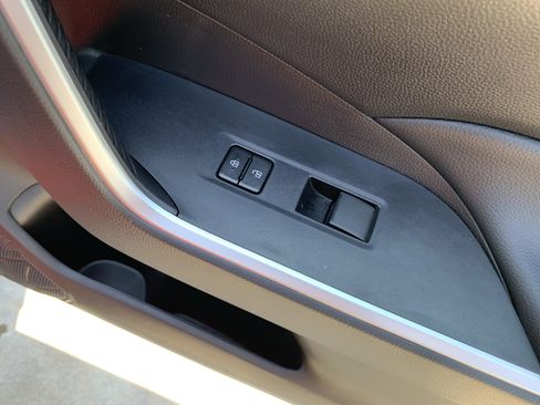 Used 2024 Toyota RAV4 LE AWD/4WD image 38