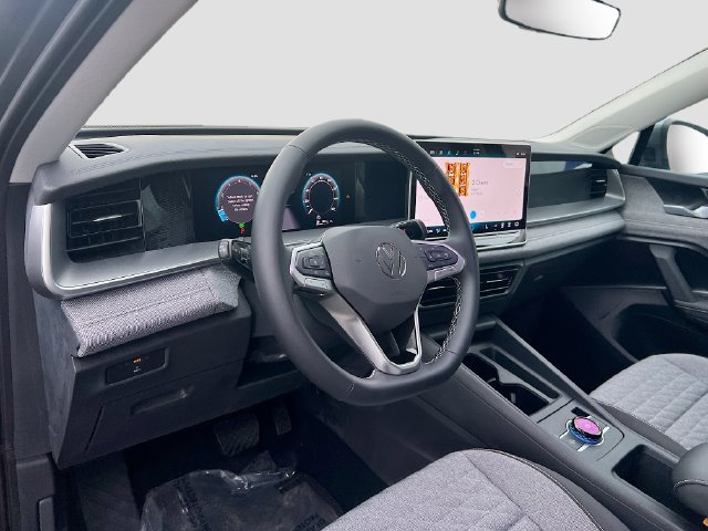 New 2025 Volkswagen Tiguan S AWD/4WD image 9