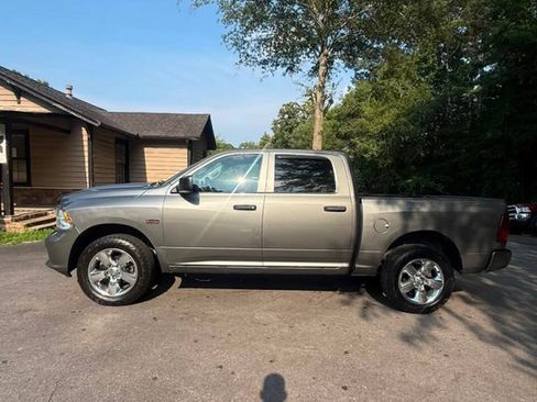 Used 2013 RAM 1500 Express AWD/4WD image 2