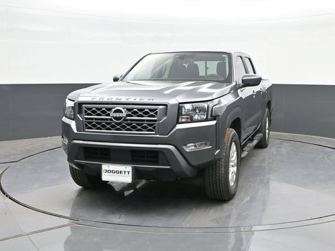 Used 2022 Nissan Frontier SV RWD image 25