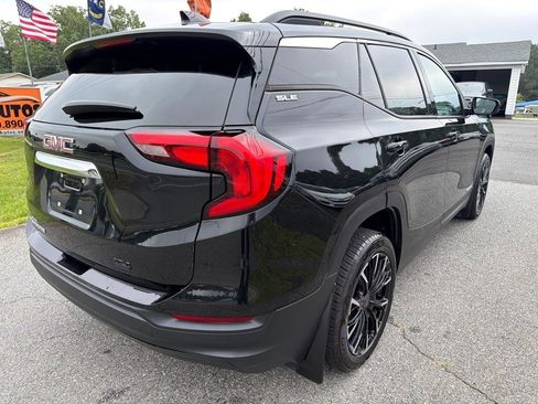Used 2018 GMC Terrain SLE w/ Driver Convenience Package FWD image 8