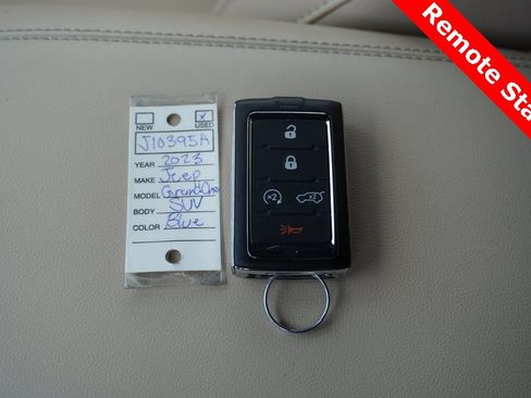 Used 2023 Jeep Grand Cherokee Limited w/ Luxury Tech Group II image 44