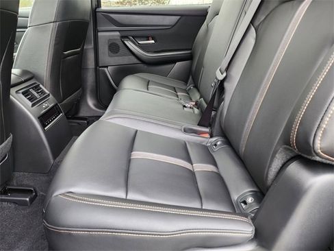 Used 2025 MAZDA CX-90 3.3 Turbo w/ Select Package image 9