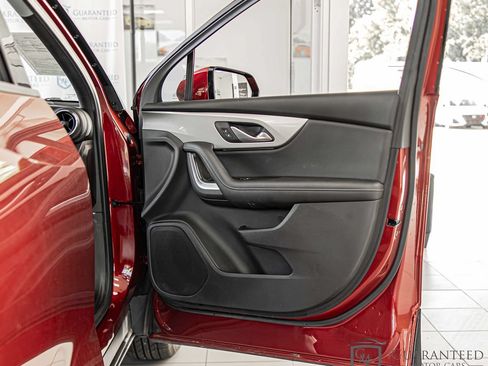 Used 2022 Chevrolet Blazer LT FWD image 39