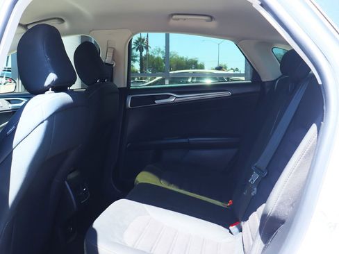 Used 2020 Ford Fusion SE image 33