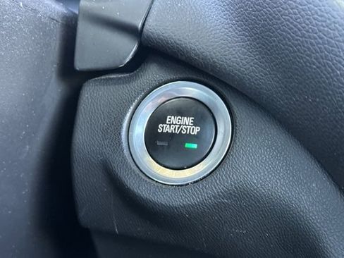 Used 2022 Chevrolet Equinox LT AWD/4WD image 33