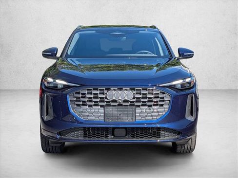 Certified 2025 Audi Q5 Premium w/ Convenience Package AWD/4WD image 2