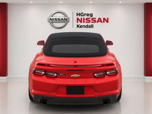Used 2020 Chevrolet Camaro LT RWD image 6
