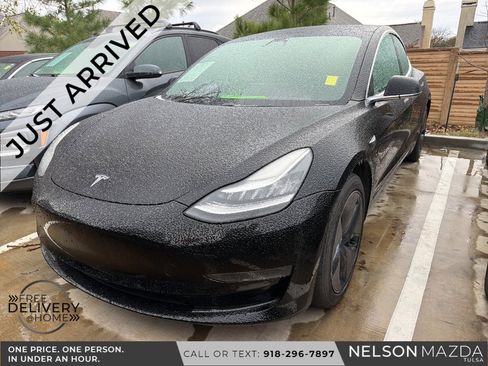 Used 2019 Tesla Model 3 Mid Range image 1