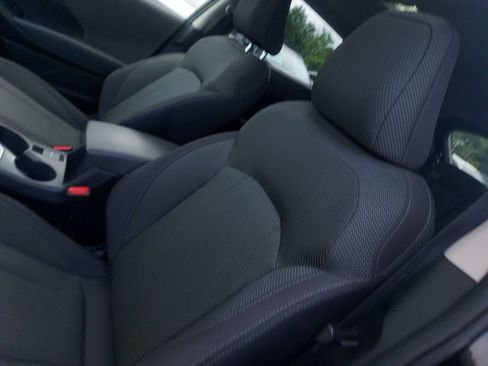 Used 2024 Subaru Crosstrek 2.0i Premium AWD/4WD image 28