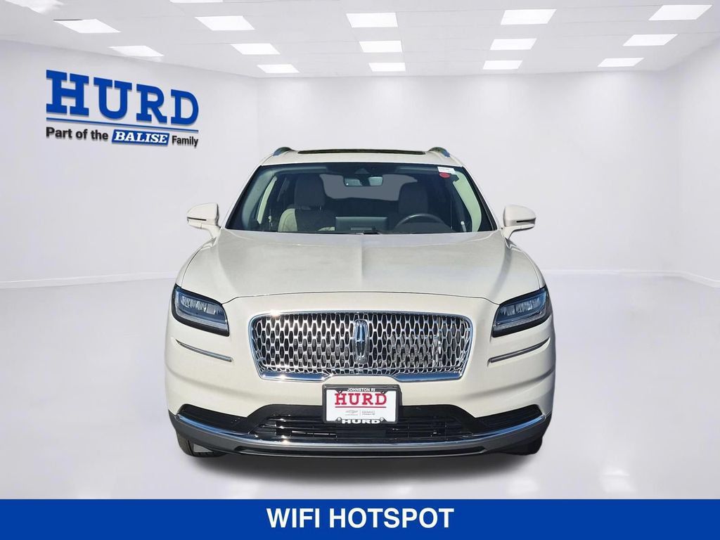 Used 2023 Lincoln Nautilus Reserve w/ Cargo Utility Package AWD/4WD image 9