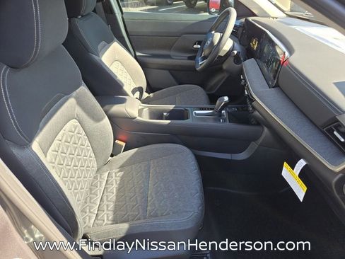 New 2026 Nissan Kicks SV w/ Charging Package FWD image 16