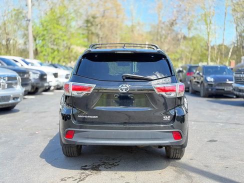 Used 2015 Toyota Highlander XLE AWD/4WD image 6