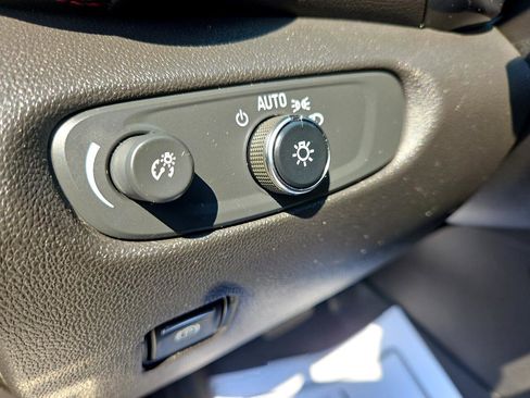 Used 2022 Chevrolet Blazer RS w/ Enhanced Convenience Package image 23