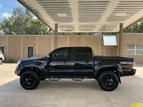 Used 2014 Toyota Tacoma PreRunner w/ TRD Sport Package RWD image 8