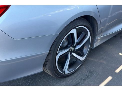 Used 2021 Honda Accord Sport Special Edition image 4