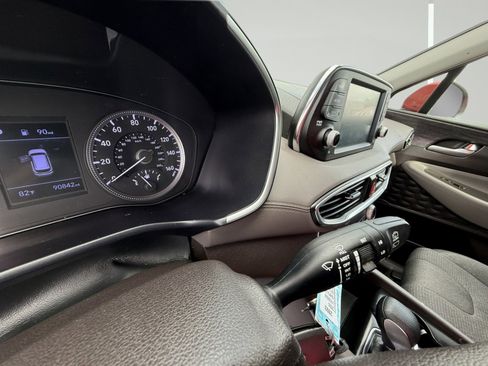 Used 2020 Hyundai Santa Fe SE w/ Cargo Package image 24