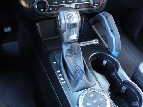 Used 2024 Ford Bronco Wildtrak image 28