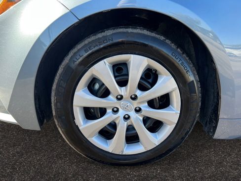 Used 2023 Toyota Corolla LE FWD image 14