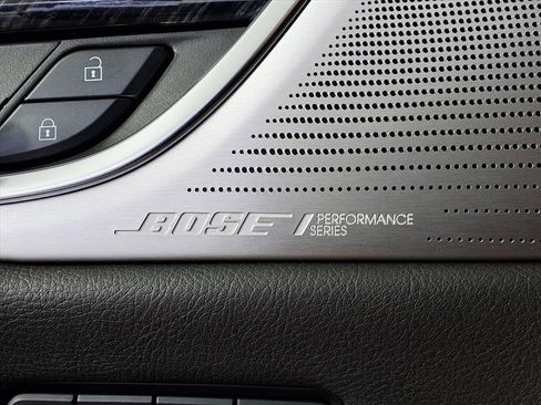 Used 2021 Cadillac XT6 Premium Luxury w/ LPO, ONYX Package image 24