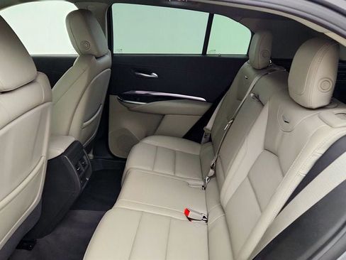 Used 2023 Cadillac XT4 Luxury FWD image 19