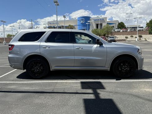 Used 2015 Dodge Durango SXT w/ Blacktop Package AWD/4WD image 3