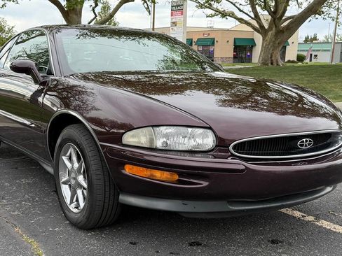 Used 1995 Buick Riviera Supercharged Coupe FWD image 2