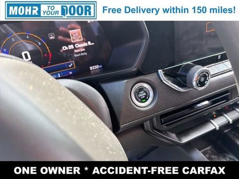 Used 2024 Chevrolet Colorado W/T RWD image 25