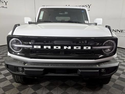 Used 2026 Ford Bronco Outer Banks AWD/4WD image 3