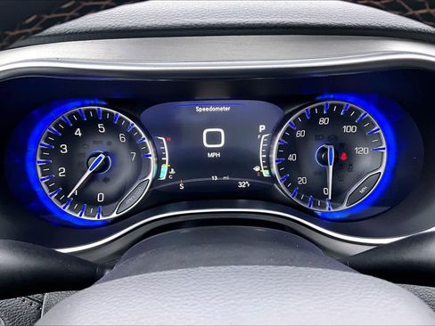 New 2026 Chrysler Pacifica Pinnacle w/ Trailer Tow Group image 18