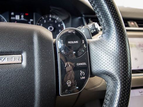 Used 2020 Land Rover Range Rover Velar S image 31