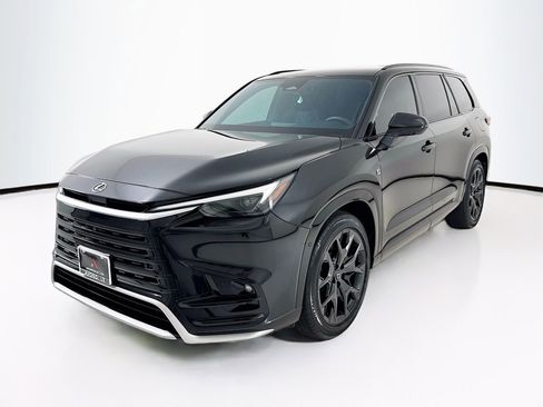 Used 2024 Lexus TX 500h AWD w/ Technology Package image 3