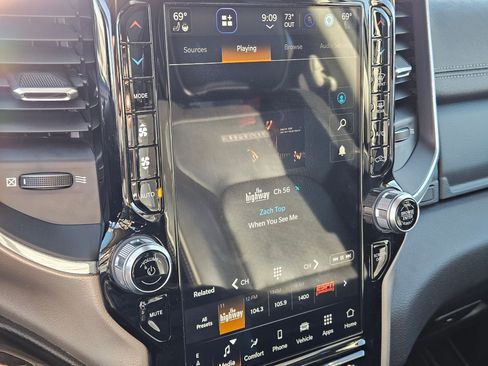 Used 2022 RAM 1500 Laramie image 22