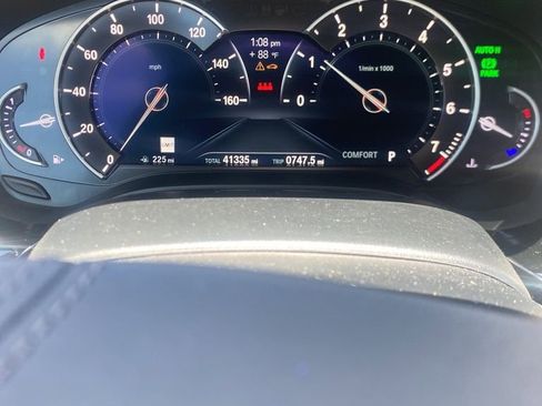 Used 2019 BMW 530i xDrive AWD/4WD image 9