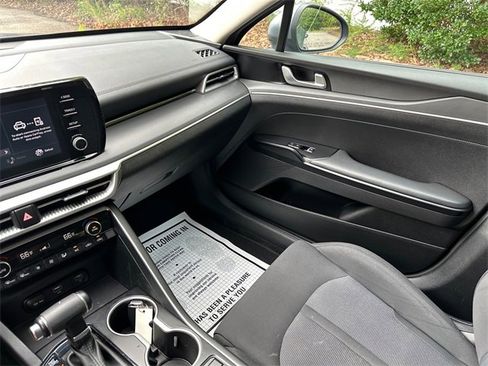 Used 2023 Kia K5 LXS image 28