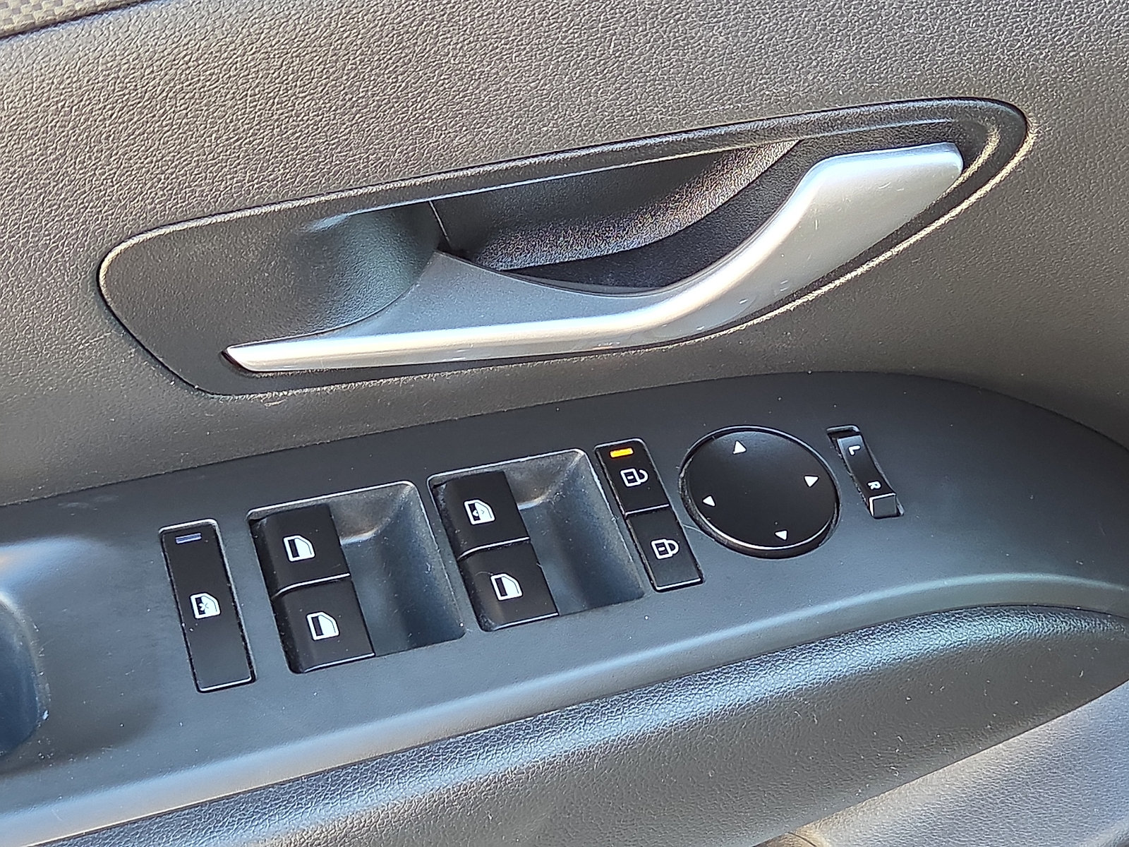 Used 2025 Hyundai Tucson SE FWD image 13