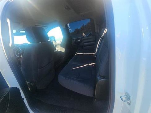 Used 2023 Chevrolet Silverado 2500 LT image 11