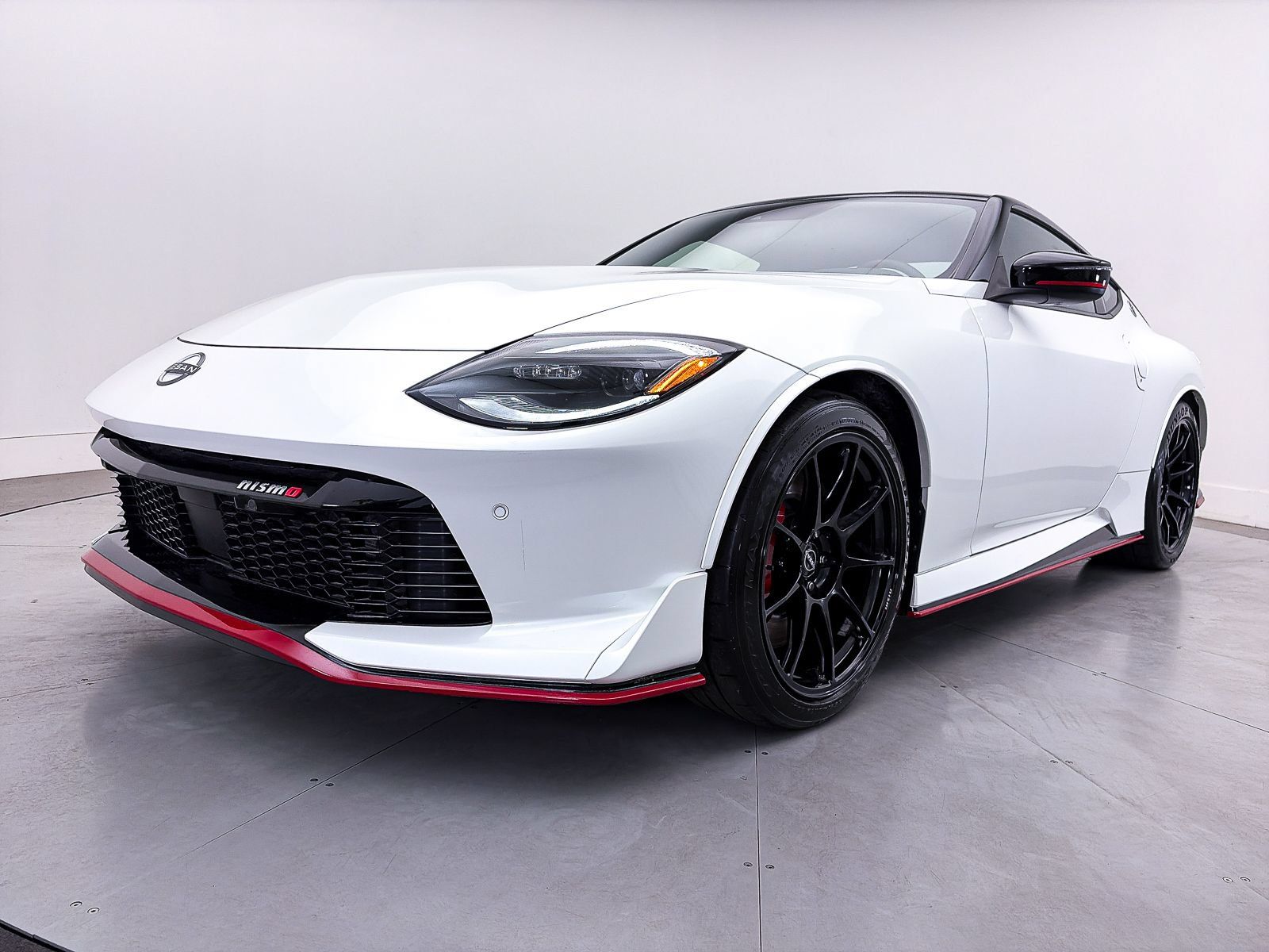 Used 2024 Nissan Z NISMO w/ Floor Mat Package RWD image 15