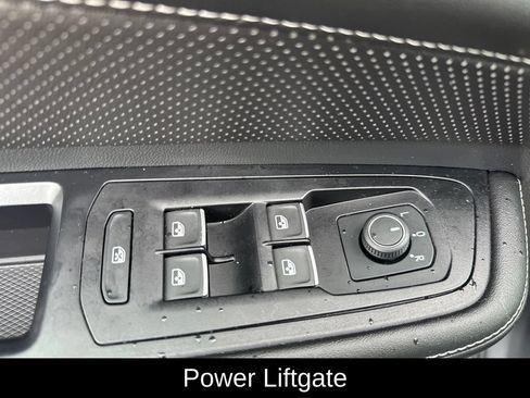 Used 2024 Volkswagen Atlas SE w/ Panoramic Sunroof Package AWD/4WD image 10