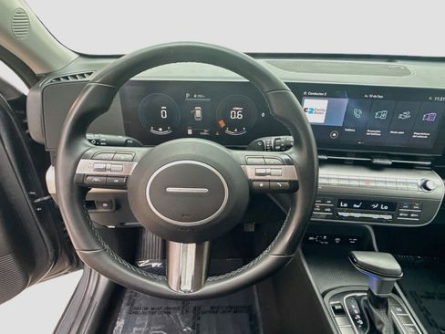 Used 2024 Hyundai Kona SEL FWD image 8